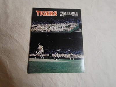 1967 Detroit Tigers Official Yearbook Al Kaline Denny McLain Vintage MLB Basebal